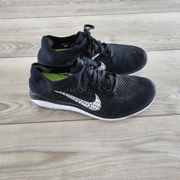 Nike Shoes - Nike Women's Free Run Nike Flyknit Shoes Black US 6